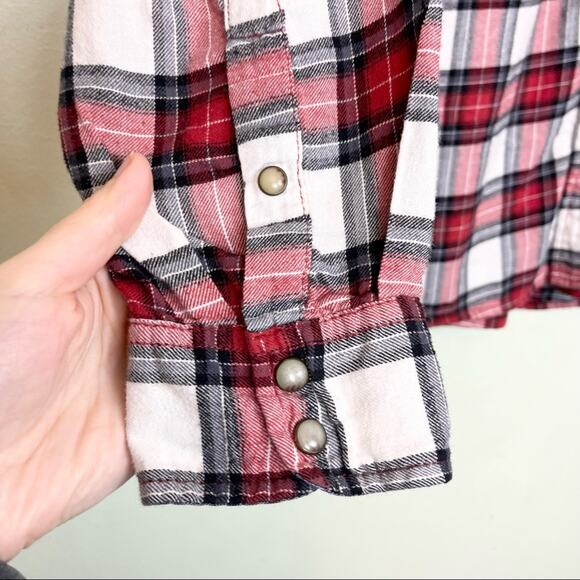 JACHS Girlfriend Red and Black Plaid Button Down Shirt - Picture 3 of 7